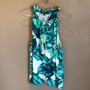 Palm leaf tank with neck tie